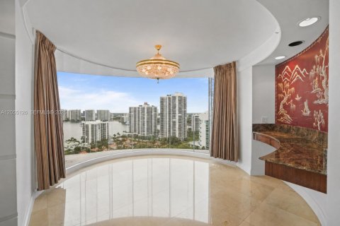 Copropriété à louer à Aventura, Floride: 3 chambres, 318.28 m2 № 2244994 - photo 6