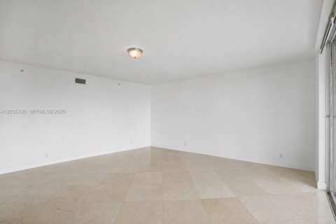Copropriété à louer à Aventura, Floride: 3 chambres, 318.28 m2 № 2244994 - photo 25
