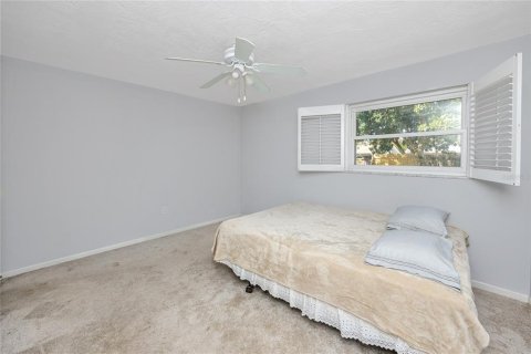 House in Palm Harbor, Florida 3 bedrooms, 128.39 sq.m. № 1817443 - photo 20