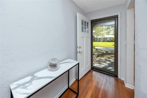 House in Palm Harbor, Florida 3 bedrooms, 128.39 sq.m. № 1817443 - photo 3