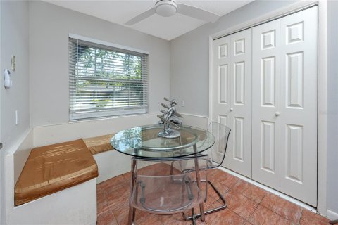 House in Palm Harbor, Florida 3 bedrooms, 128.39 sq.m. № 1817443 - photo 7