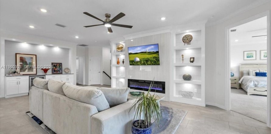 Кондоминиум с 3 спальнями в Нейплс, Флорида № 2020162