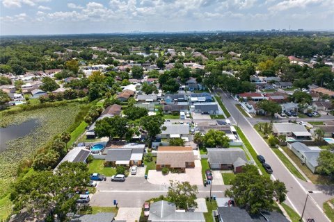 Villa ou maison à vendre à Tampa, Floride: 4 chambres, 189.52 m2 № 2220514 - photo 4