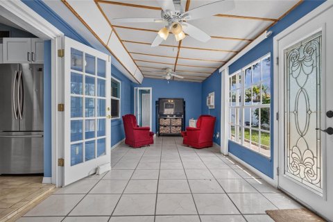 Villa ou maison à vendre à Tampa, Floride: 4 chambres, 189.52 m2 № 2220514 - photo 27