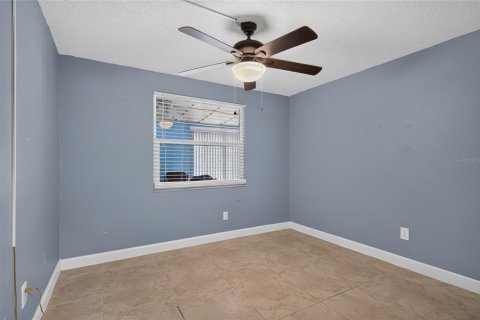 Villa ou maison à vendre à Tampa, Floride: 4 chambres, 189.52 m2 № 2220514 - photo 20