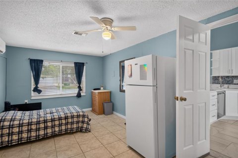 Villa ou maison à vendre à Tampa, Floride: 4 chambres, 189.52 m2 № 2220514 - photo 22