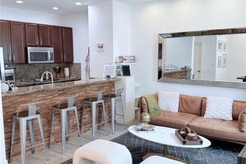 Copropriété à louer à Miramar, Floride: 3 chambres, 185.8 m2 № 2036143 - photo 8