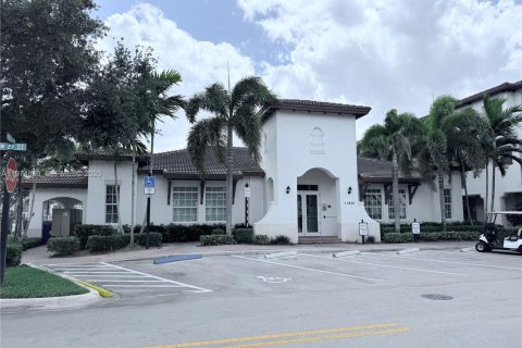 Copropriété à louer à Miramar, Floride: 3 chambres, 185.8 m2 № 2036143 - photo 27