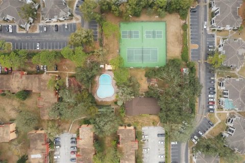 Condo in Orlando, Florida, 2 bedrooms  № 1560527 - photo 30