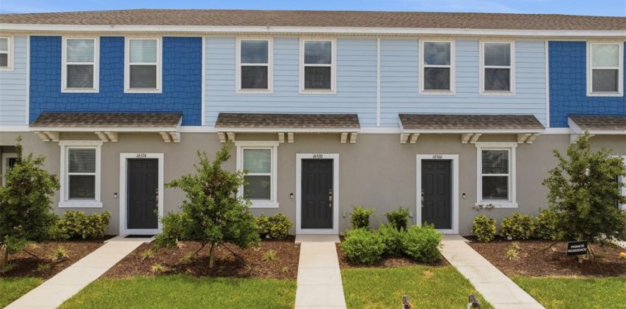 Townhouse in Bradenton, Florida 2 bedrooms, 111.48 sq.m. № 2226896