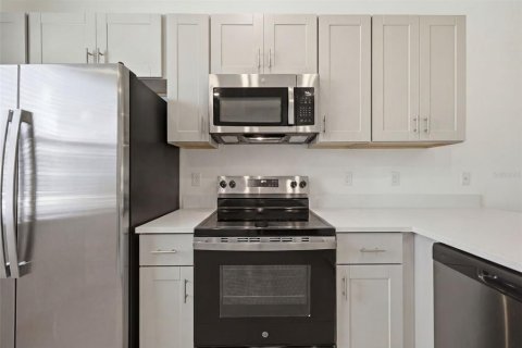 Townhouse in Bradenton, Florida 2 bedrooms, 111.48 sq.m. № 2226896 - photo 4