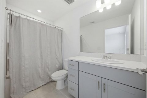 Townhouse in Bradenton, Florida 2 bedrooms, 111.48 sq.m. № 2226896 - photo 22