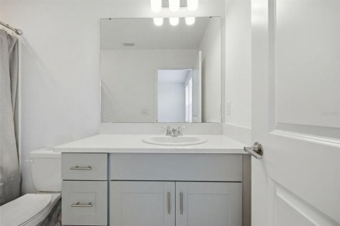 Townhouse in Bradenton, Florida 2 bedrooms, 111.48 sq.m. № 2226896 - photo 21