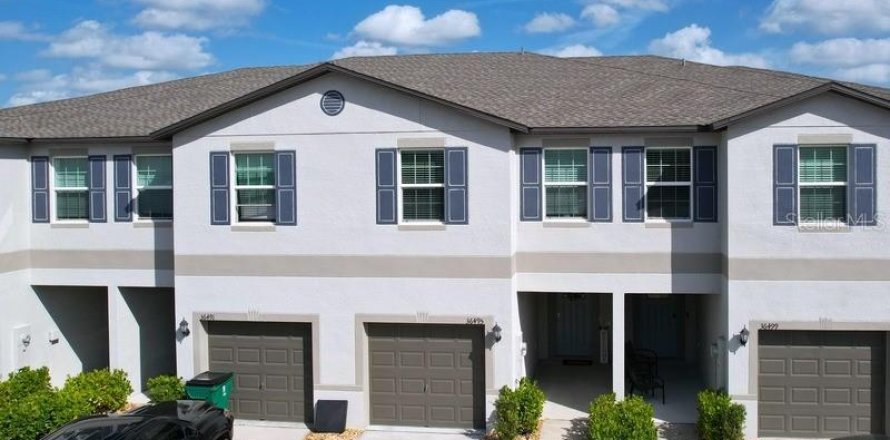 Townhouse in Zephyrhills, Florida 3 bedrooms, 150.87 sq.m. № 1569076