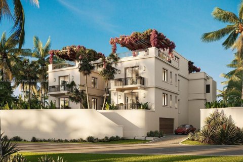 House in Miami Beach, Florida 6 bedrooms, 1019.79 sq.m. № 1594317 - photo 6