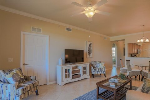 Condominio en alquiler en Bradenton, Florida, 2 dormitorios, 104.14 m2 № 212949 - foto 3