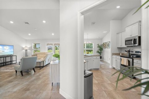 House in Rotonda, Florida 4 bedrooms, 163.69 sq.m. № 2207788 - photo 6