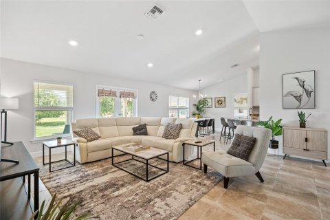 House in Rotonda, Florida 4 bedrooms, 163.69 sq.m. № 2207788 - photo 2