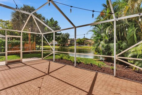 Villa ou maison à vendre à Plantation, Floride: 3 chambres, 156.08 m2 № 1925253 - photo 23