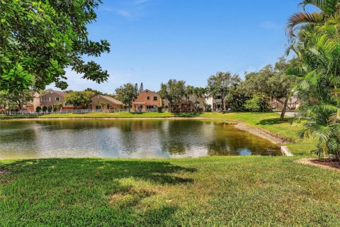 Villa ou maison à vendre à Plantation, Floride: 3 chambres, 156.08 m2 № 1925253 - photo 25