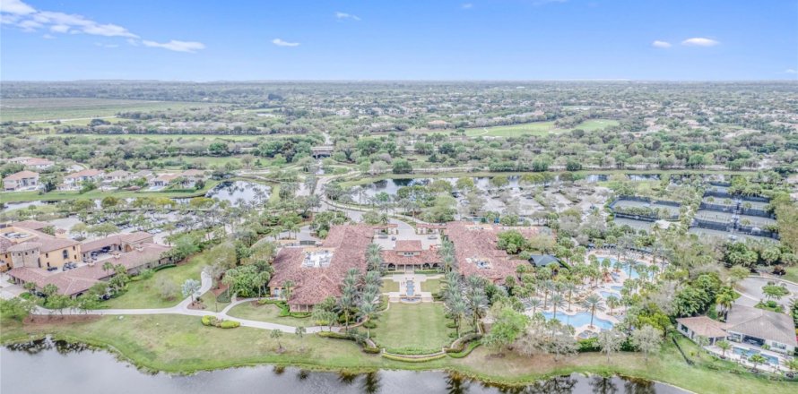 Villa ou maison à Parkland, Floride 5 chambres, 399.39 m2 № 1050211