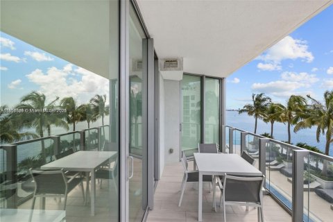 Condominio en venta en Miami, Florida, 1 dormitorio, 87.7 m2 № 1980262 - foto 2