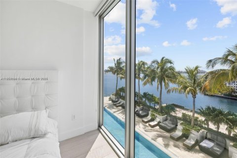Condominio en venta en Miami, Florida, 1 dormitorio, 87.7 m2 № 1980262 - foto 3