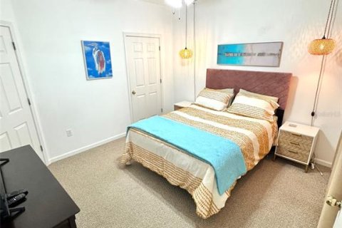 Condo in Seminole, Florida, 2 bedrooms  № 2155997 - photo 20