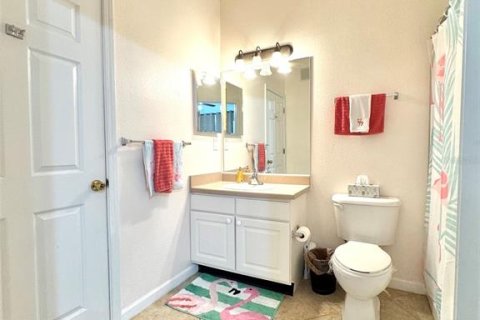 Condo in Seminole, Florida, 2 bedrooms  № 2155997 - photo 17