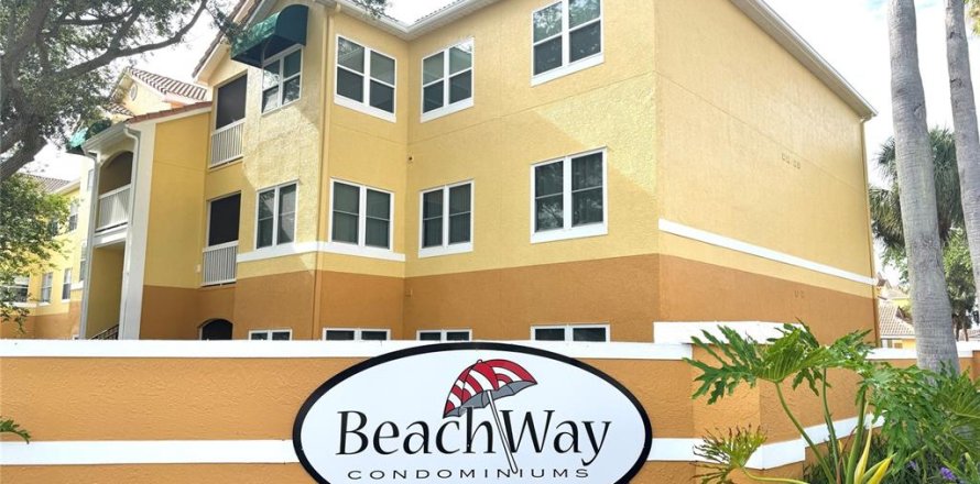 Condo in Seminole, Florida, 2 bedrooms  № 2155997
