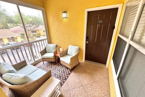 Condo in Seminole, Florida, 2 bedrooms  № 2155997 - photo 5