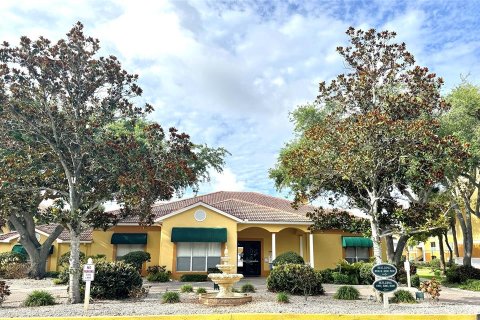 Condo in Seminole, Florida, 2 bedrooms  № 2155997 - photo 29