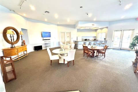 Condo in Seminole, Florida, 2 bedrooms  № 2155997 - photo 30