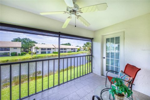 Condo in Venice, Florida, 2 bedrooms  № 1690316 - photo 17