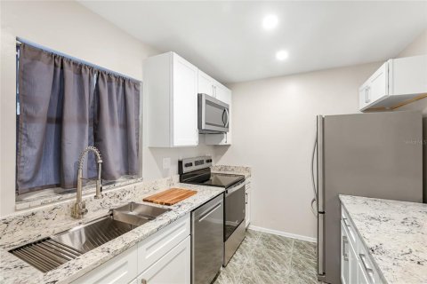 Touwnhouse à vendre à Sarasota, Floride: 2 chambres, 124.77 m2 № 1899268 - photo 4