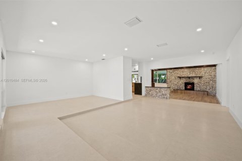 Villa ou maison à louer à Hollywood, Floride: 3 chambres, 187.66 m2 № 2073658 - photo 7