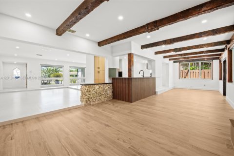 Villa ou maison à louer à Hollywood, Floride: 3 chambres, 187.66 m2 № 2073658 - photo 14
