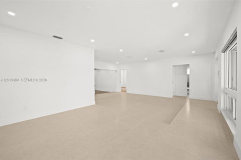 Villa ou maison à louer à Hollywood, Floride: 3 chambres, 187.66 m2 № 2073658 - photo 8