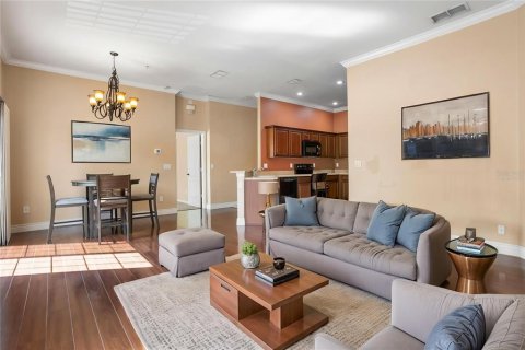 Condo in Sanford, Florida, 2 bedrooms № 2149957 - photo 2