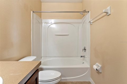 Condo in Sanford, Florida, 2 bedrooms № 2149957 - photo 19