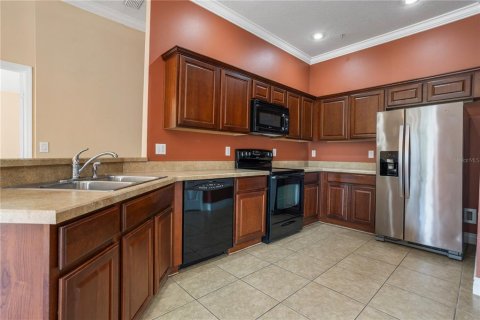 Condo in Sanford, Florida, 2 bedrooms № 2149957 - photo 6
