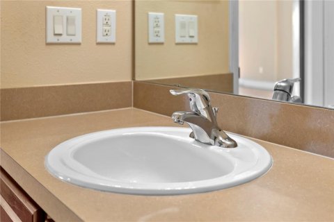 Condo in Sanford, Florida, 2 bedrooms № 2149957 - photo 20