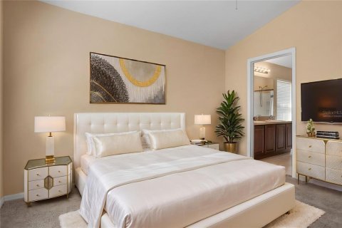 Condo in Sanford, Florida, 2 bedrooms № 2149957 - photo 9