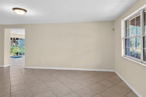House in Lutz, Florida 6 bedrooms, 353.77 sq.m. № 2098224 - photo 10