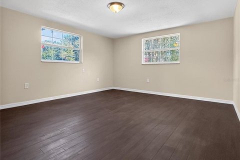 House in Lutz, Florida 6 bedrooms, 353.77 sq.m. № 2098224 - photo 21
