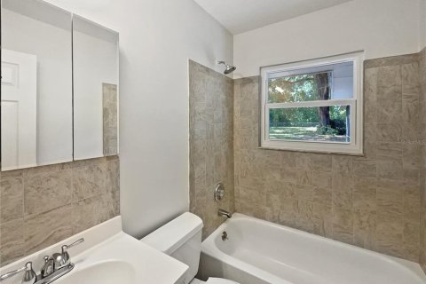 Купить виллу или дом в Даннеллон, Флорида 3 комнаты, 140.65м2, № 1747655 - фото 14