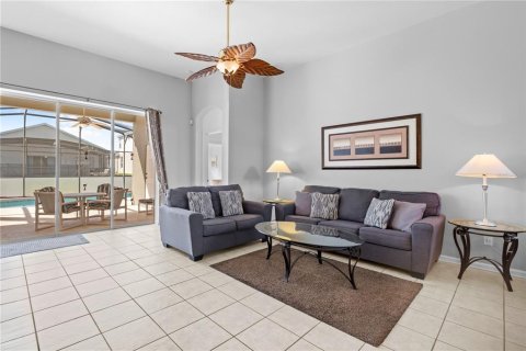 House in Kissimmee, Florida 3 bedrooms, 154.59 sq.m. № 1725816 - photo 4