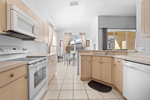 House in Kissimmee, Florida 3 bedrooms, 154.59 sq.m. № 1725816 - photo 12