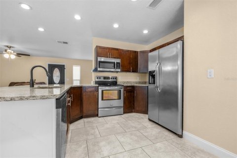 House in Seminole, Florida 3 bedrooms, 128.48 sq.m. № 1803614 - photo 12