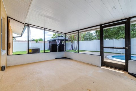 House in Seminole, Florida 3 bedrooms, 128.48 sq.m. № 1803614 - photo 26